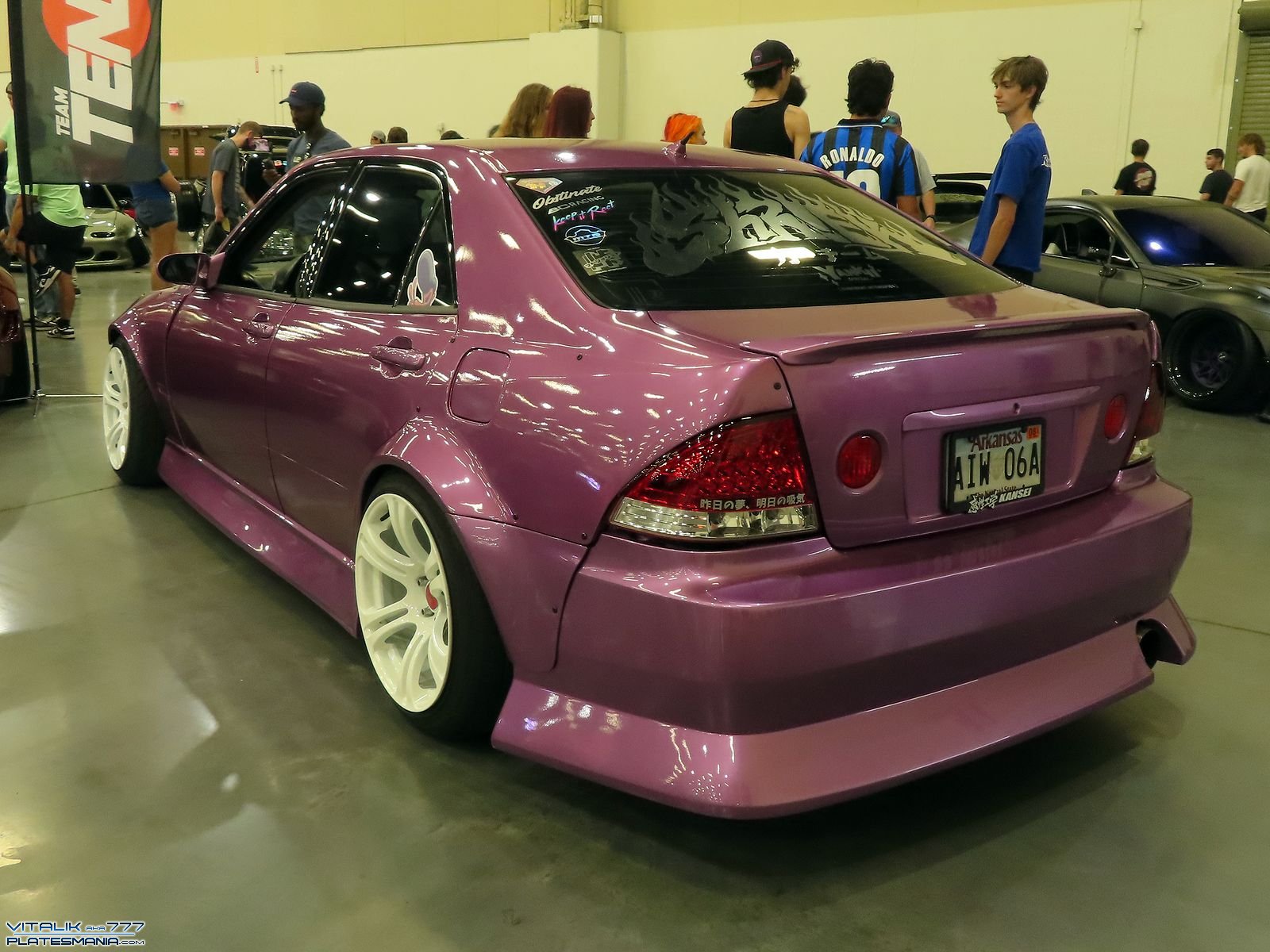 AIW 06A, Lexus IS 1st gen Sedan (XE10), 1999–2005