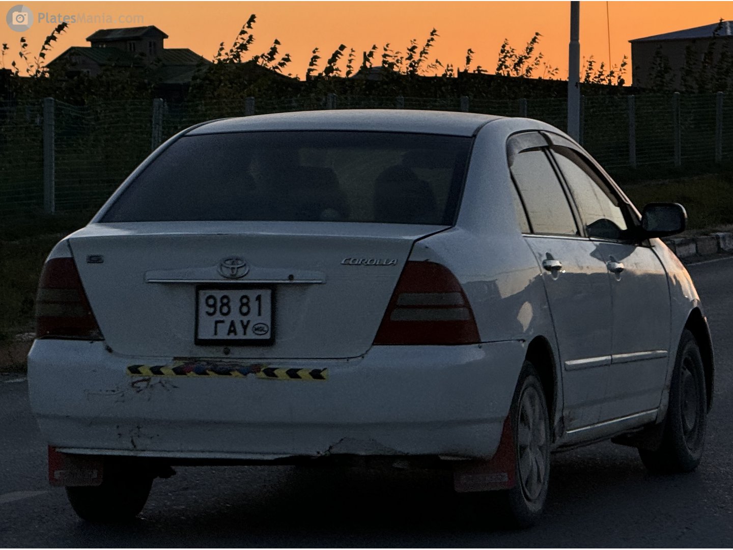 9881 ГАҮ, Toyota Corolla 9th gen Sedan (E120; Global-market), 2000–2007