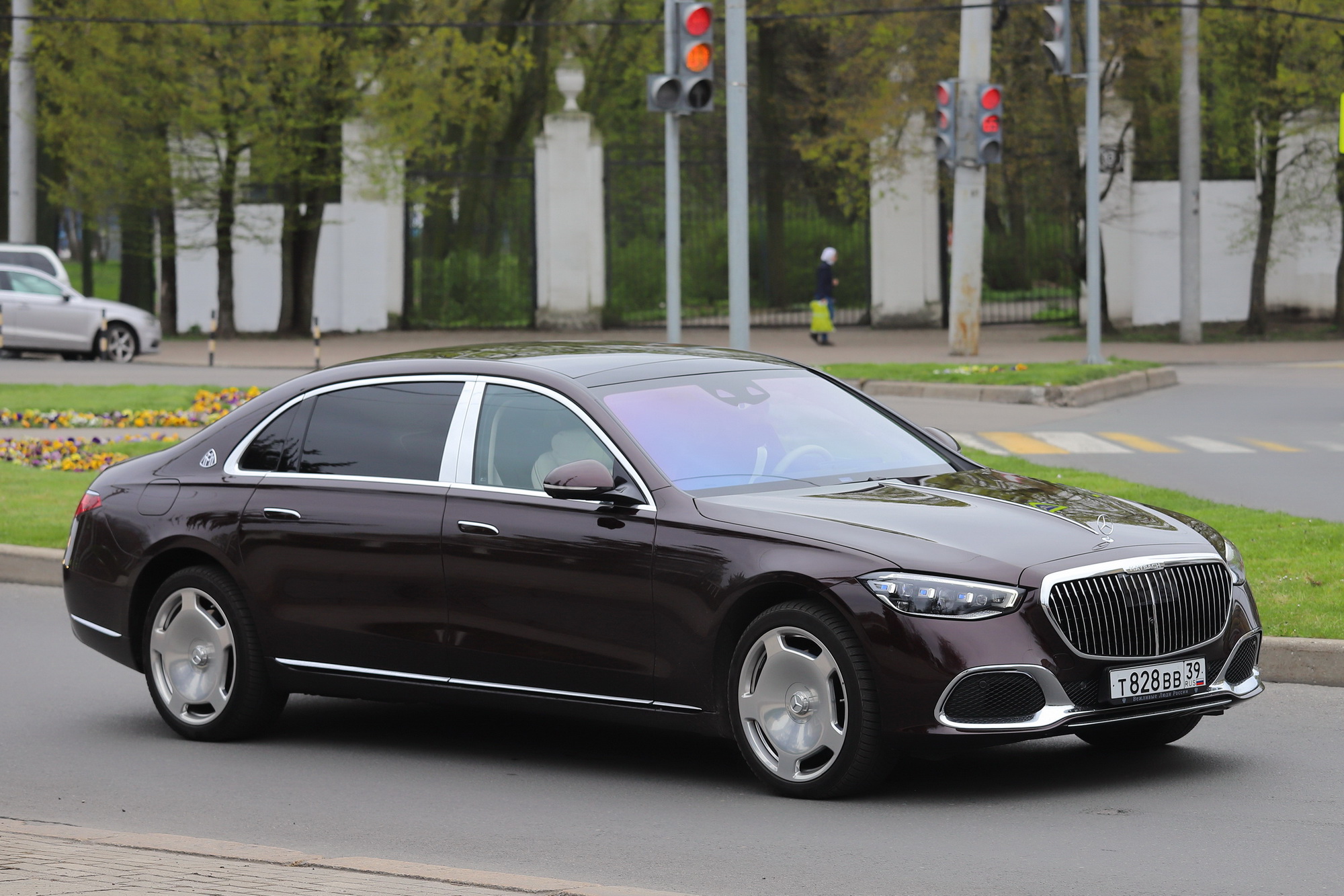 т 828 вв 39, Mercedes-Benz S-Klasse Maybach, 9th gen Sedan (Z223), 2021–