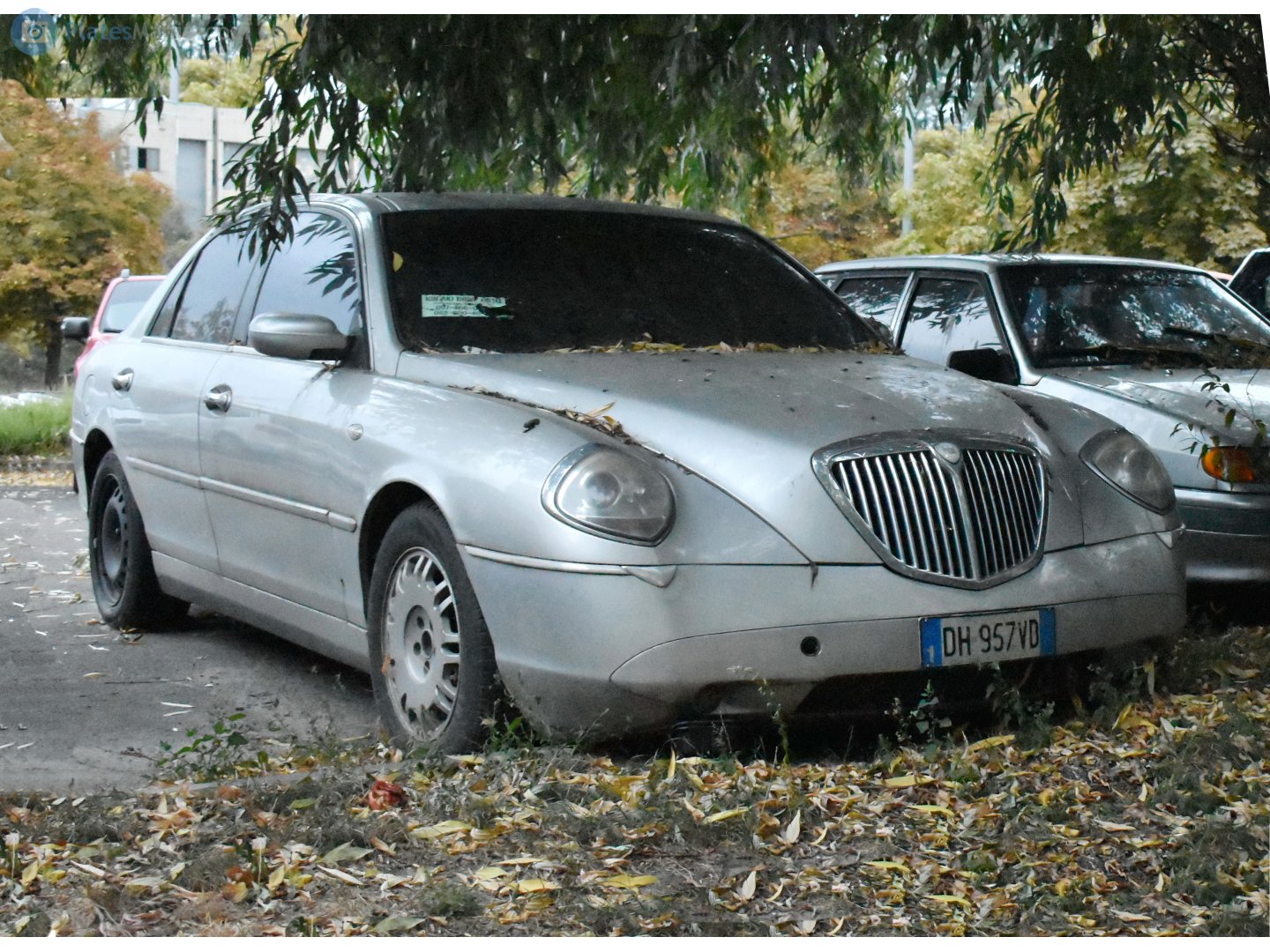 DH 957 VD, Lancia Thesis 1st gen (841), 2002–2009