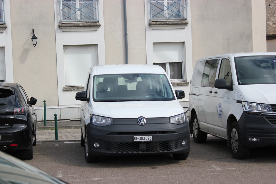 GE 303376, Volkswagen Caddy 4th gen (SB), 2020–