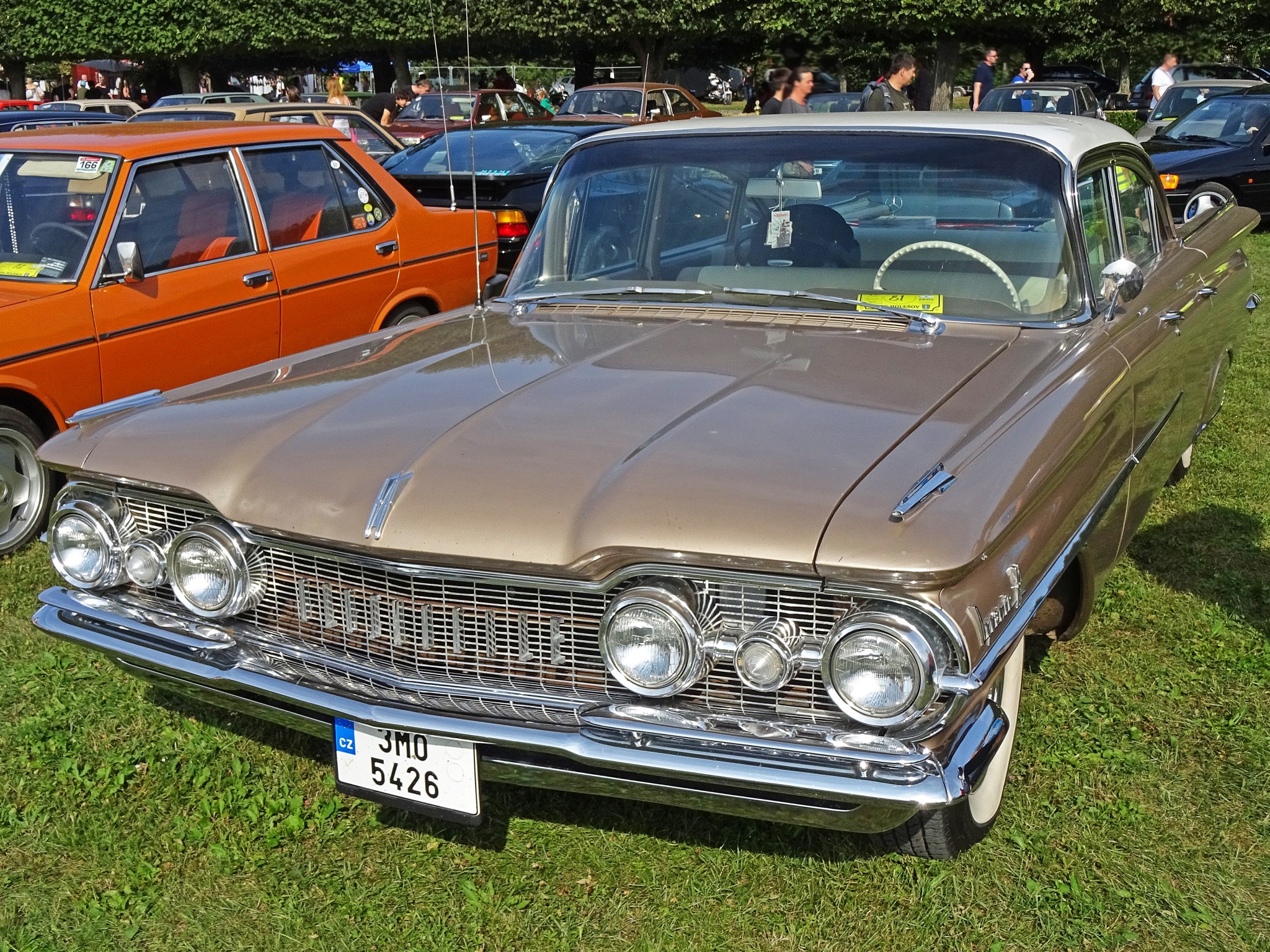 3M0 5426, Oldsmobile 88 4th gen 1959 4-door Sedan (3219/3519; B-body), 1958–1959
