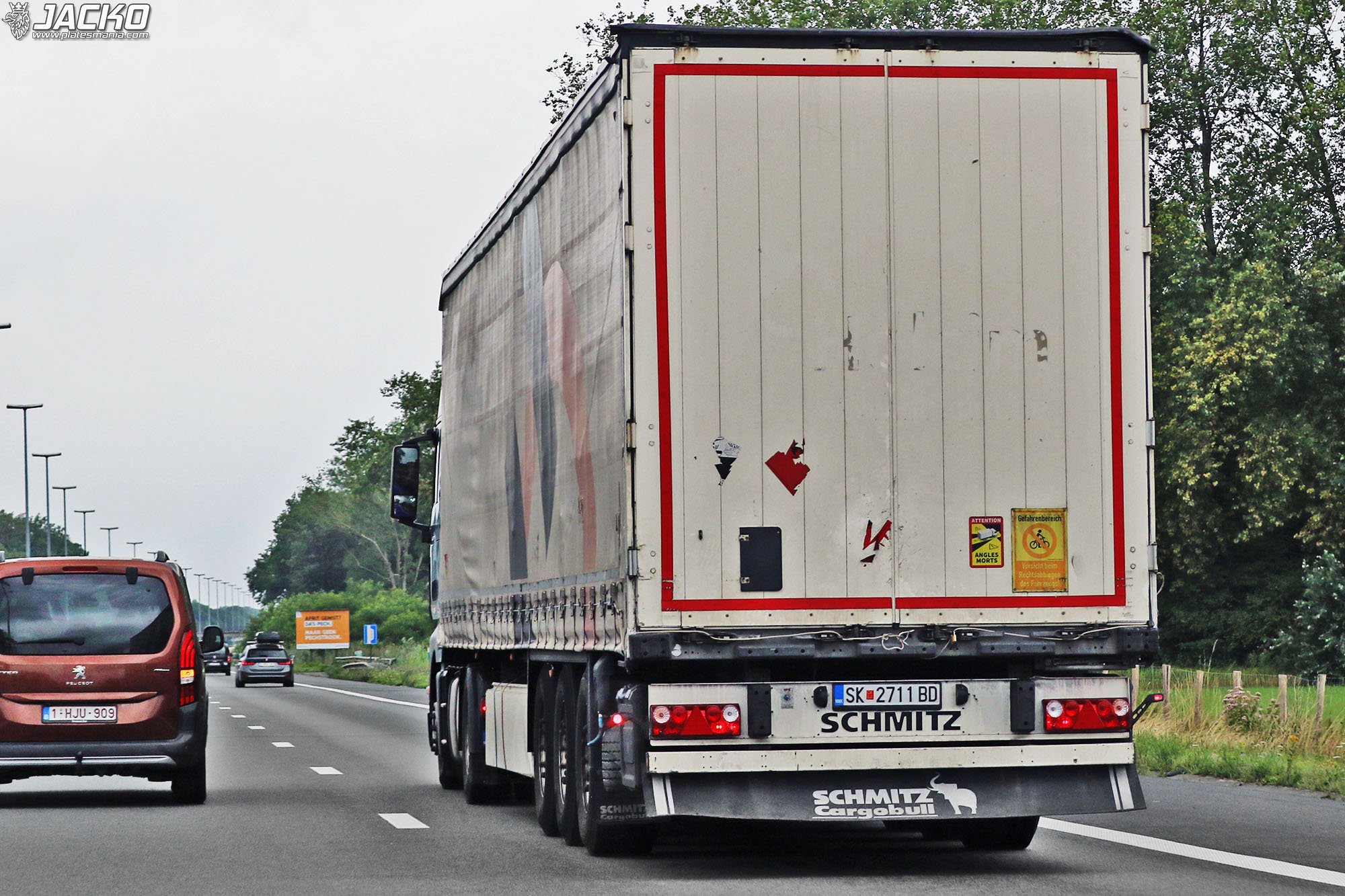 SK 2711 BD, Schmitz SCS 