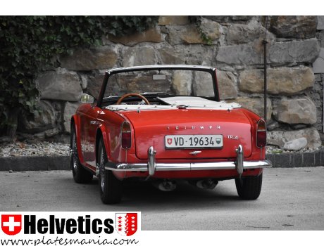 VD 19634, Triumph TR4