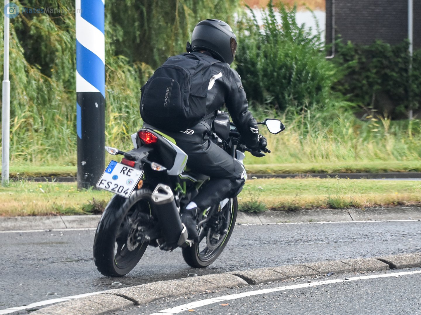 RE FS 204, Kawasaki Ninja 125 / Z125 