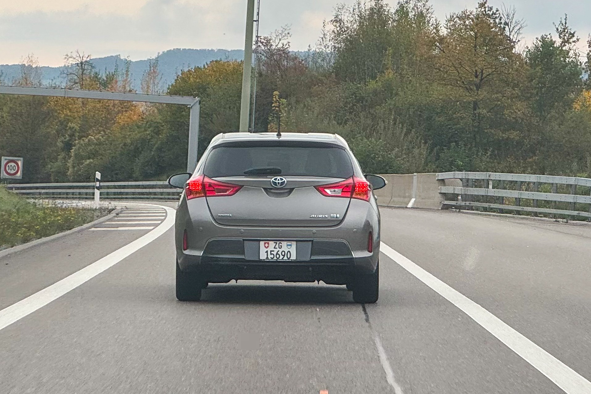 ZG 15690, Toyota Auris 2nd gen Hatch (E180), 2012–2015