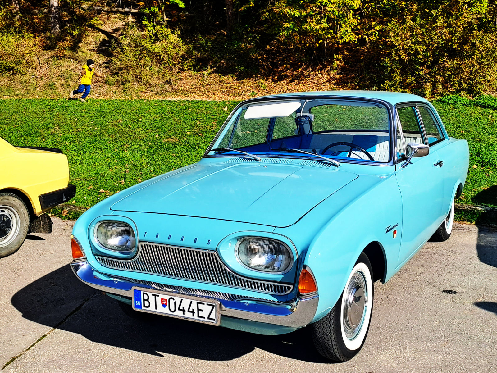 BT-044EZ, Ford Taunus 3rd gen 17M 2-door Sedan (P3), 1960–1964
