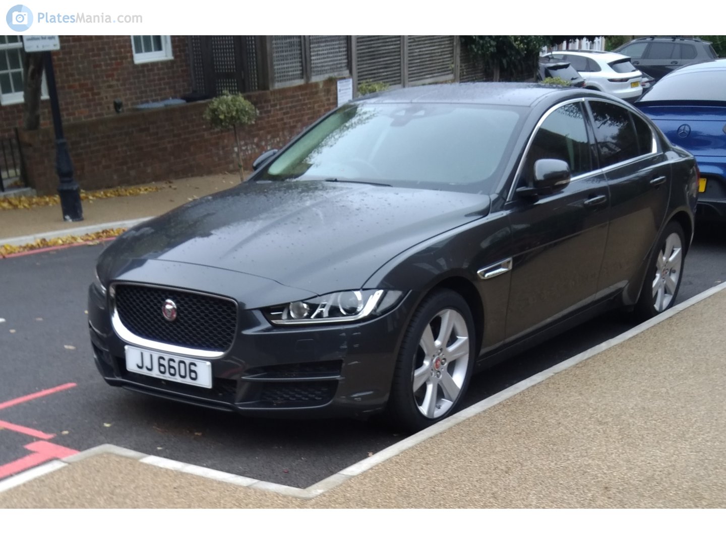 JJ6606, Jaguar XE 1st gen (X760), 2015–2019