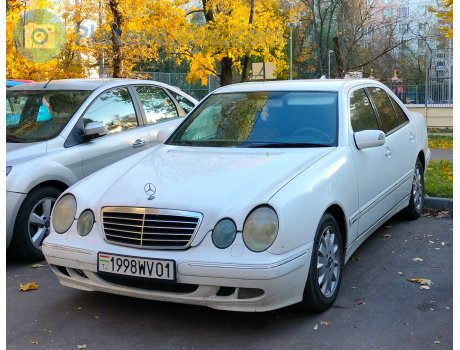 1998WV01, Mercedes-Benz E-Klasse