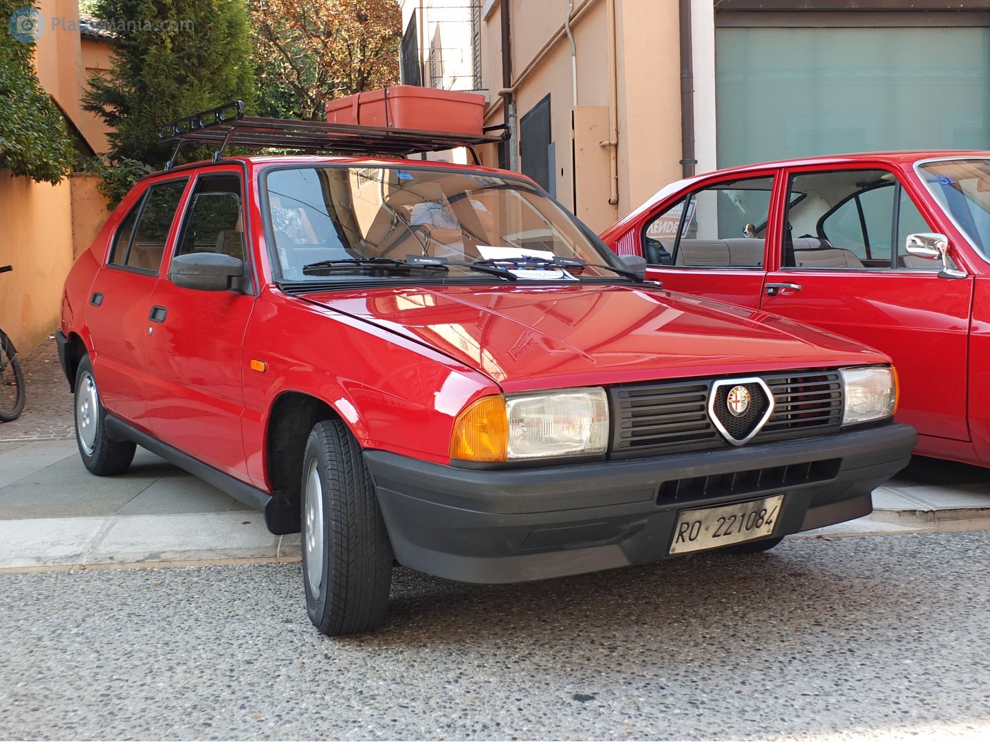 RO 221084, Alfa Romeo 33 1st gen Hatch (905), 1983–1990