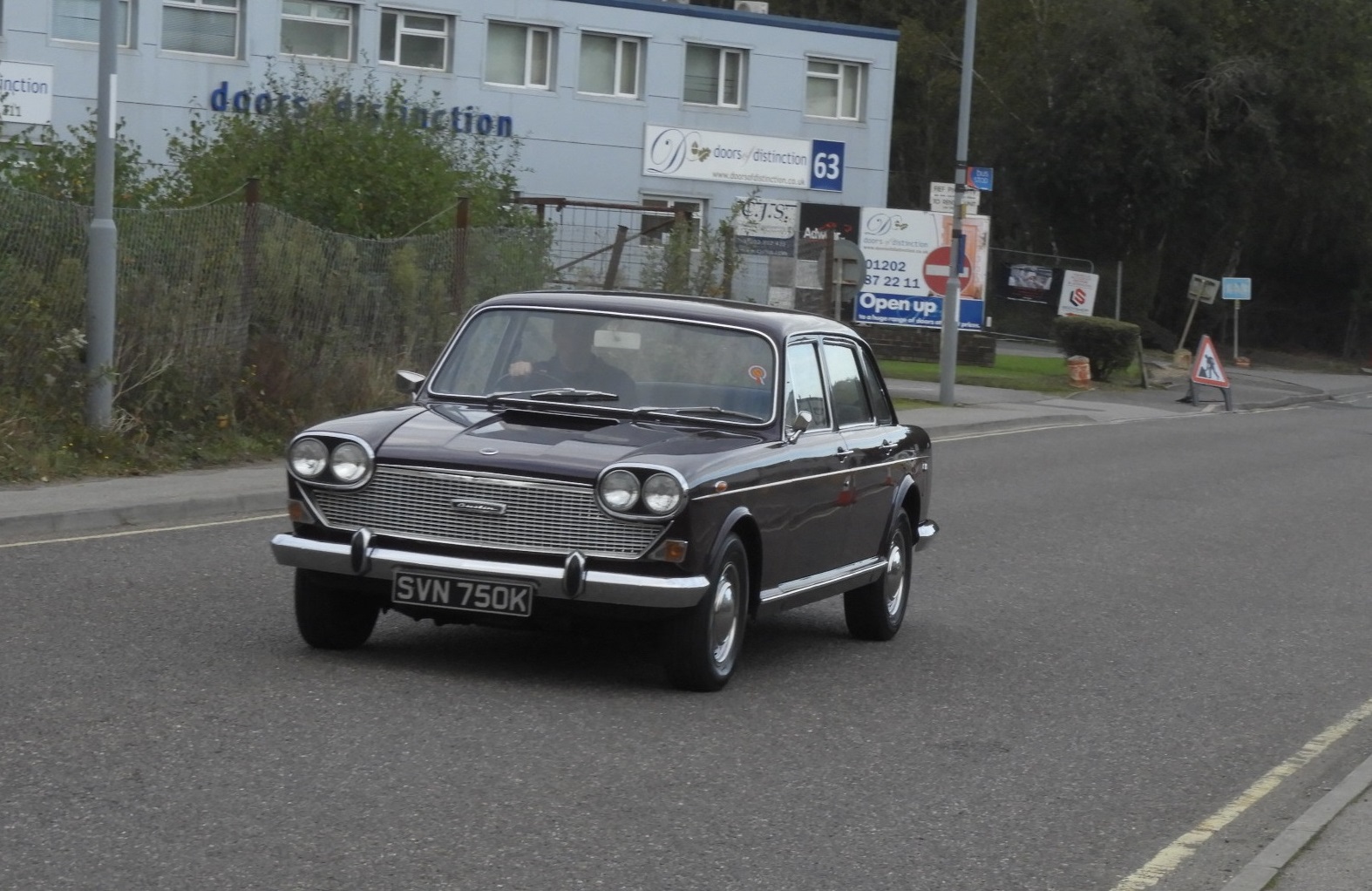 SVN750K, Austin 3-Litre 