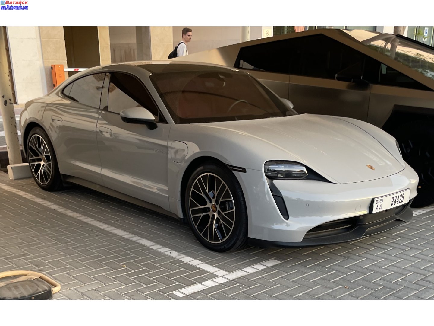 AA 98425, Porsche Taycan 1st gen Sedan (9J1), 2019–2024