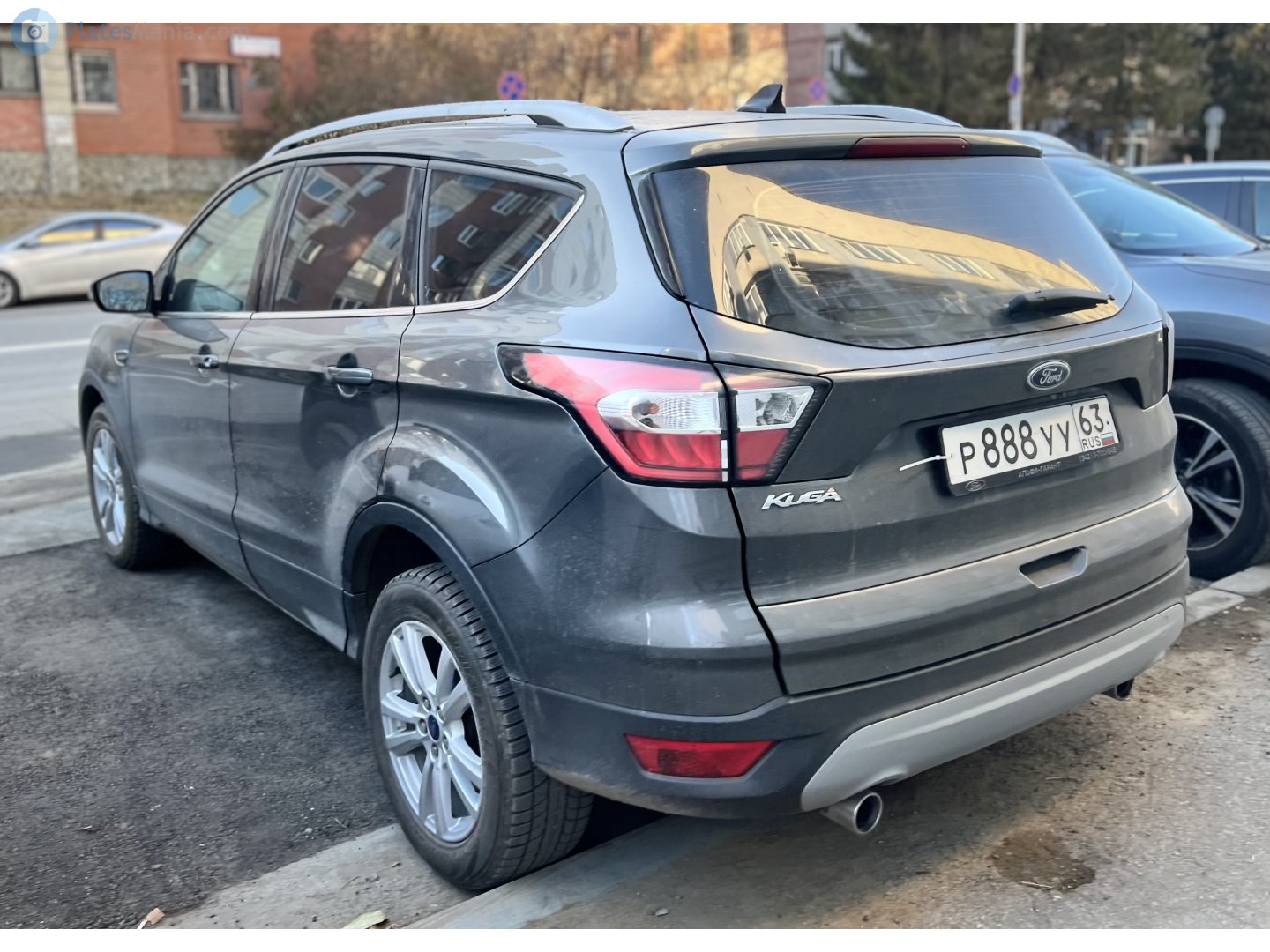 р 888 уу 63, Ford Kuga 2nd gen (C520), 2012–2016
