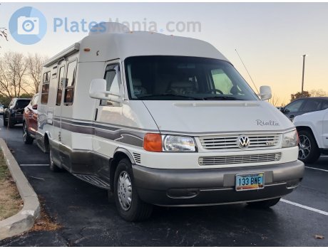 133 BWE, Winnebago Rialta