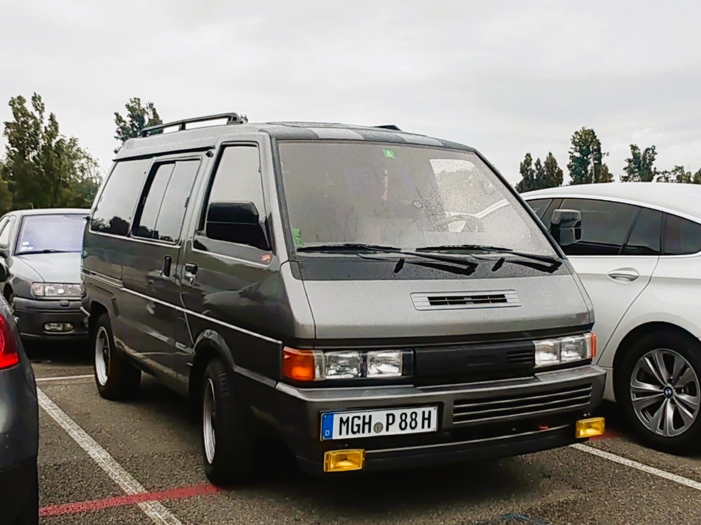 MGH P 88 H, Nissan Vanette 2nd gen Van wide-body (GC22), 1986–1995