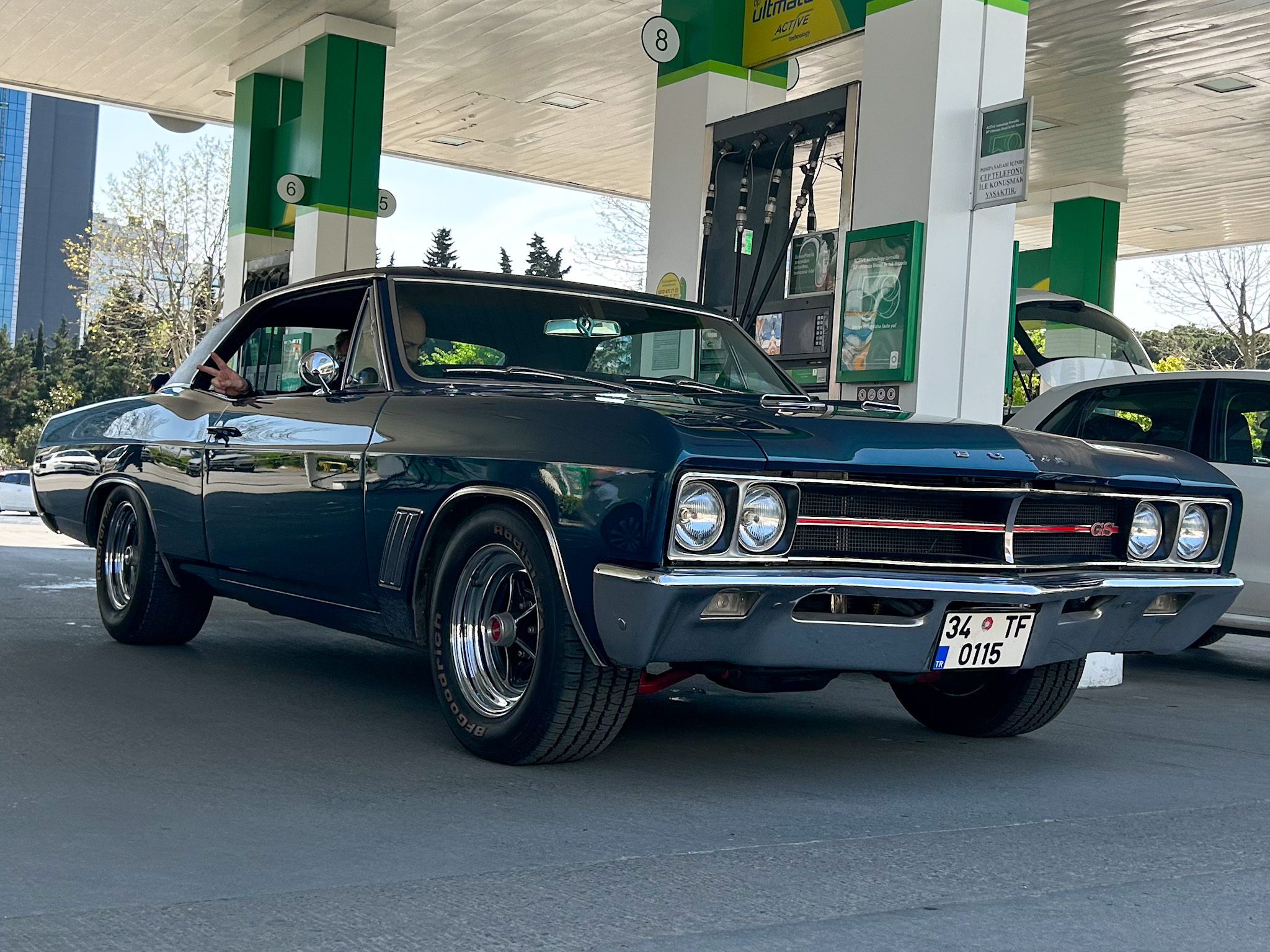 34 TF 0115, Buick GS 