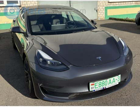 E880 AA-3, Tesla Model 3