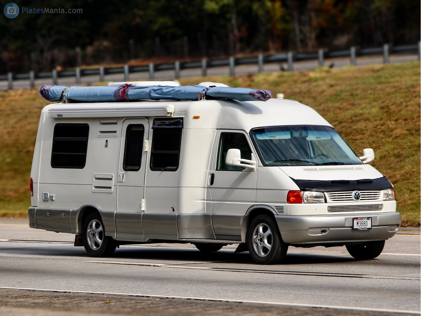 M3880, Winnebago Rialta 