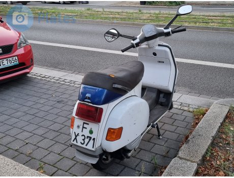 F X 371, Vespa Cosa