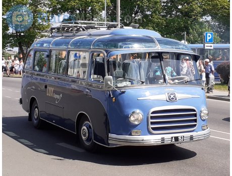 A 153, Setra S6