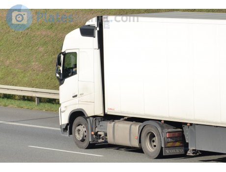 056 CZ 61, Volvo FH