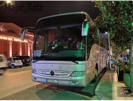 KU 9999 JT, Mercedes-Benz Tourismo