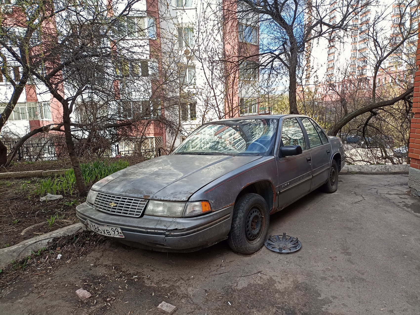 у 386 хв 99, Chevrolet Lumina 1st gen Sedan (69; W-body), 1989–1994