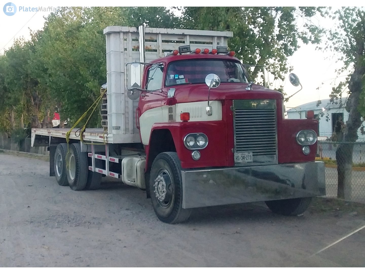 HS-34-273, Dodge C-Series 