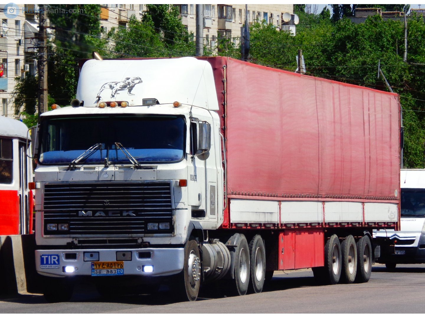 ۱۷ع۸۵۱ ۲۵, Mack MH 