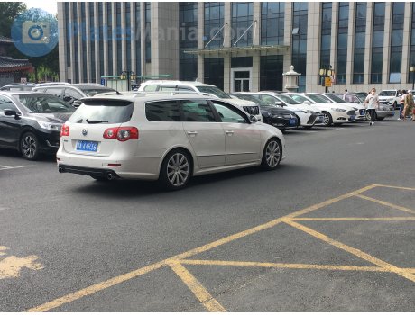 黑A·44R36, Volkswagen R36