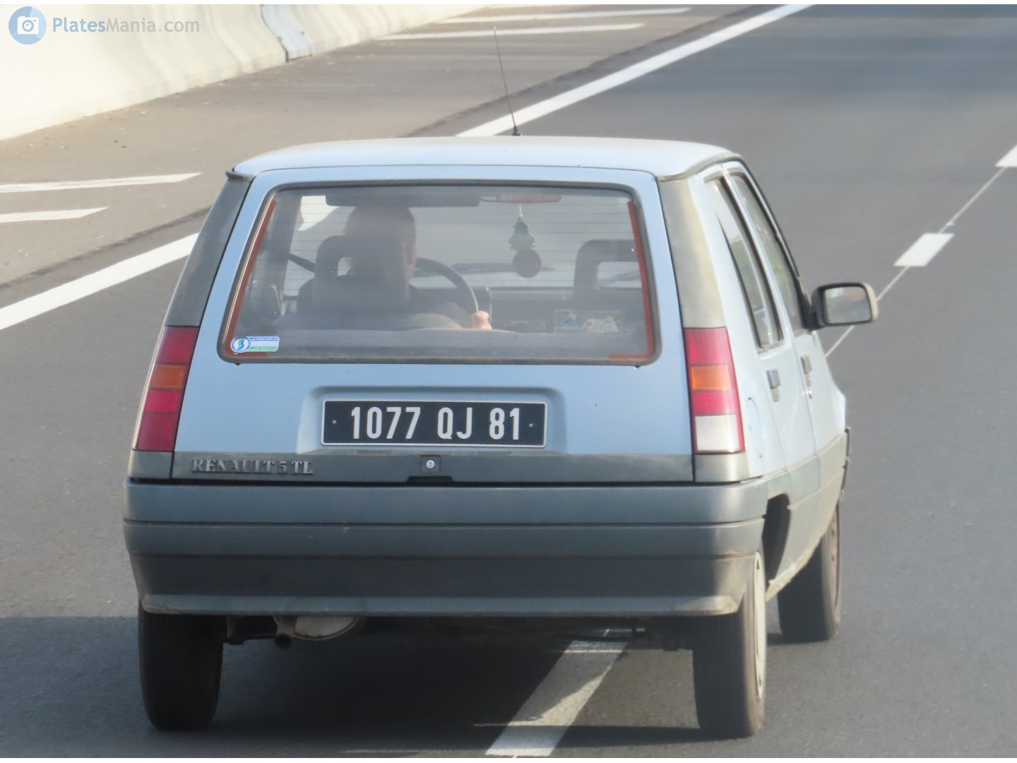 1077 QJ 81, Renault 5 2nd gen Supercinq 5-door Hatch (B40), 1984–1996