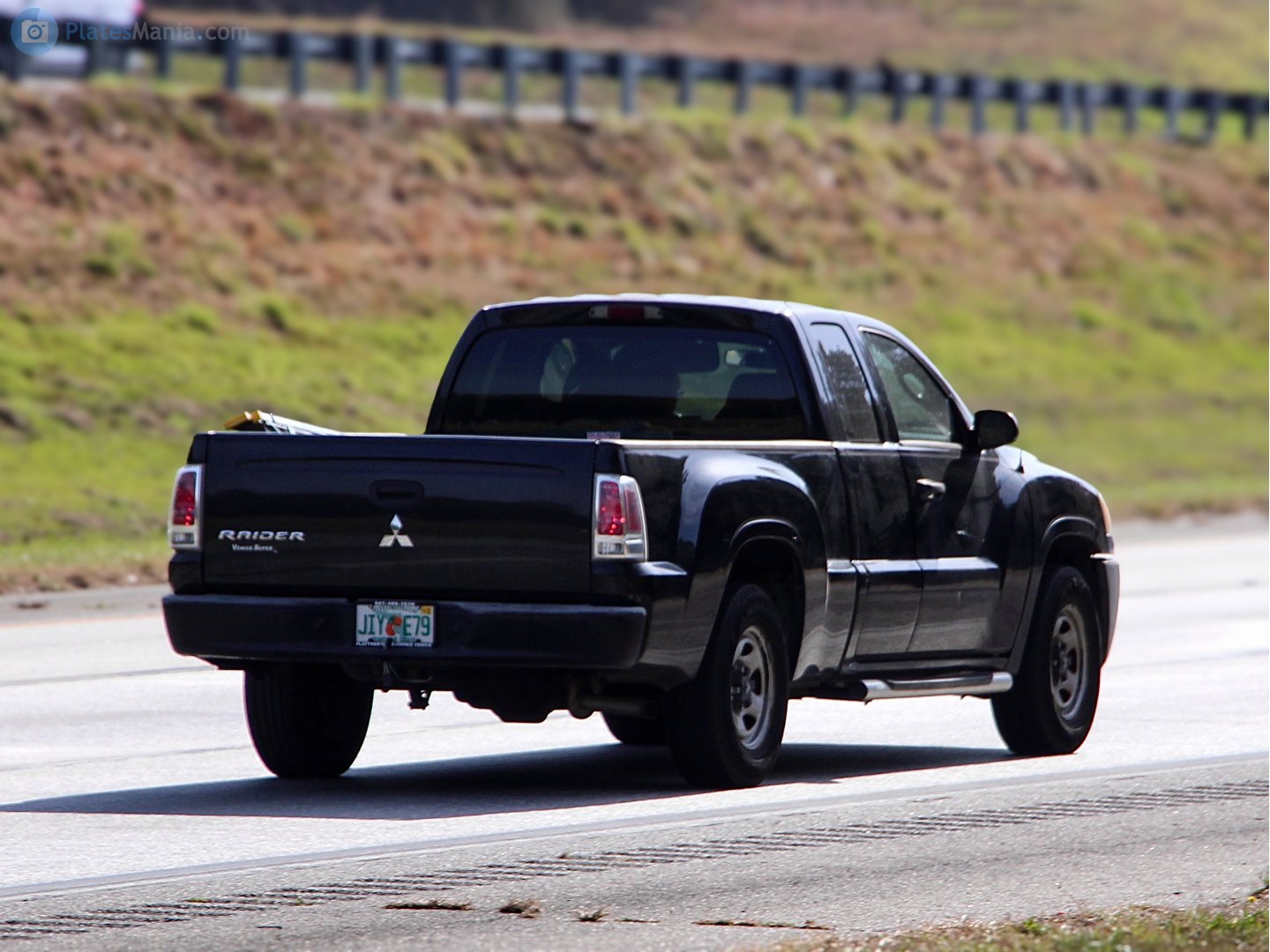 JIY E79, Mitsubishi Raider 1st gen (ND), 2005–2009