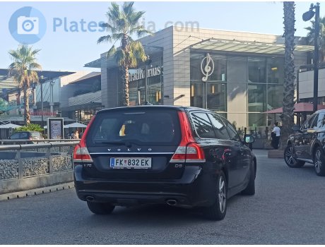FK 832 EK, Volvo V70