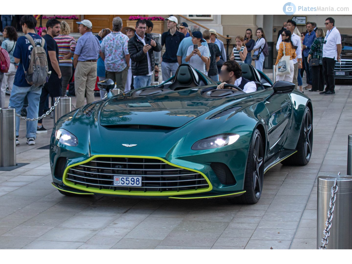 S598, Aston Martin V12 Speedster 