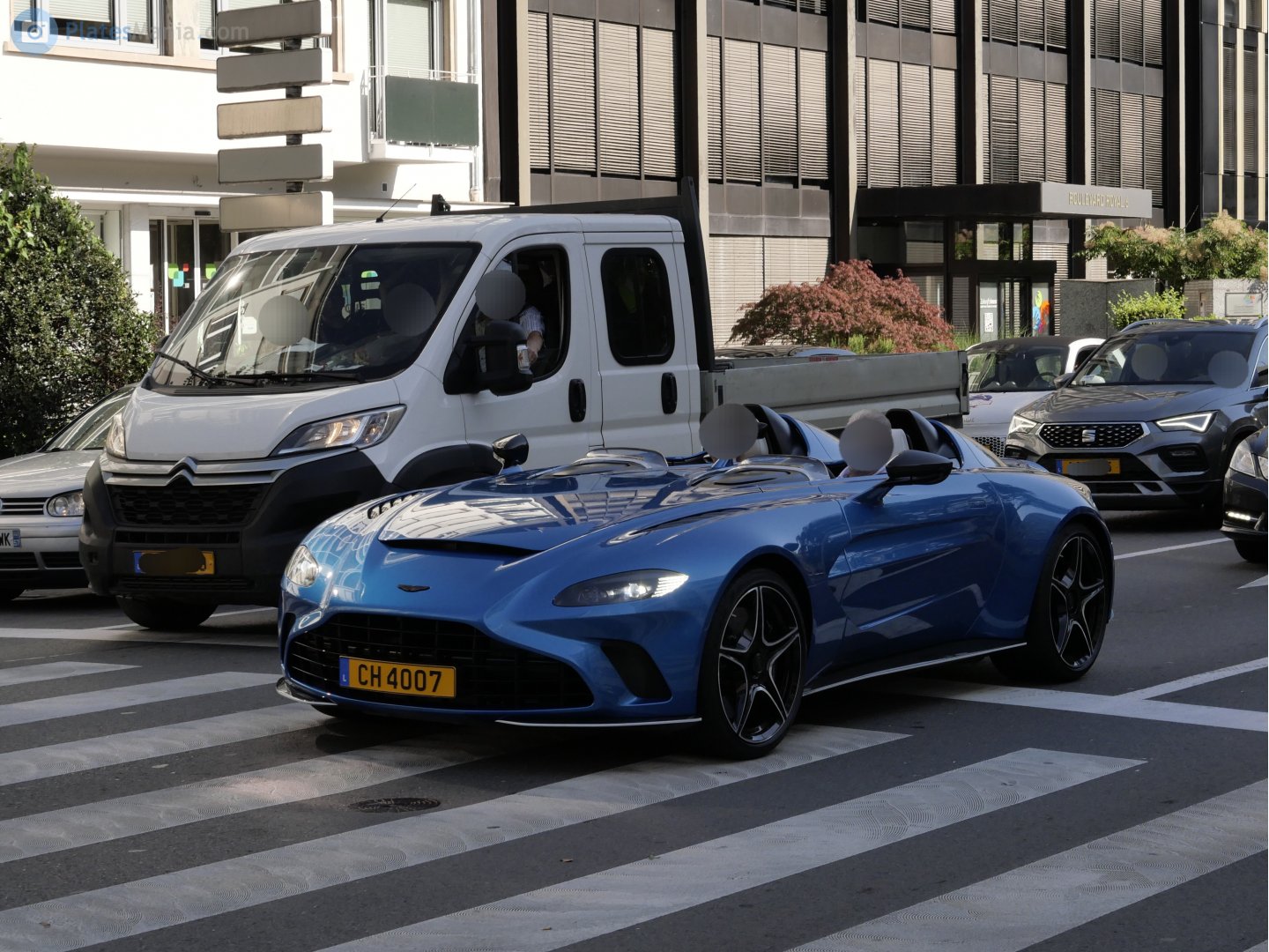 CH 4007, Aston Martin V12 Speedster 