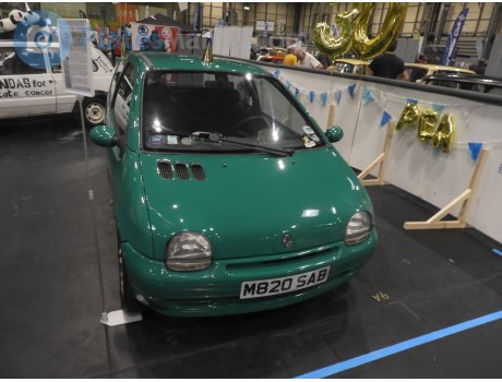 M820 SAB, Renault Twingo