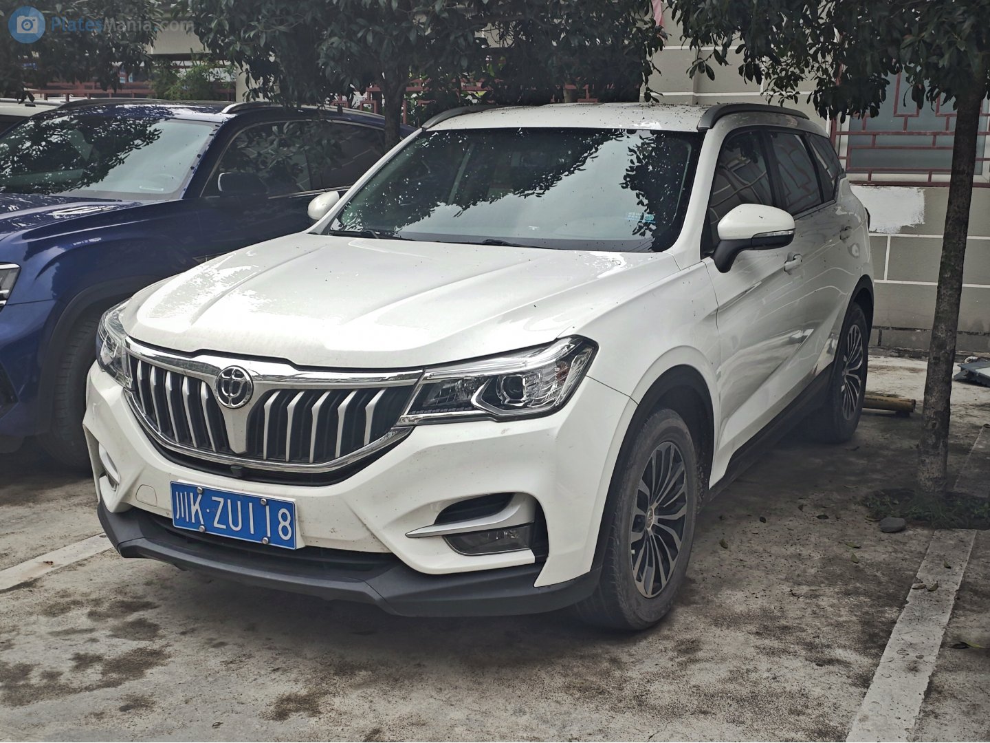 川K·ZU118, Brilliance (Huachen Zhonghua) V6 