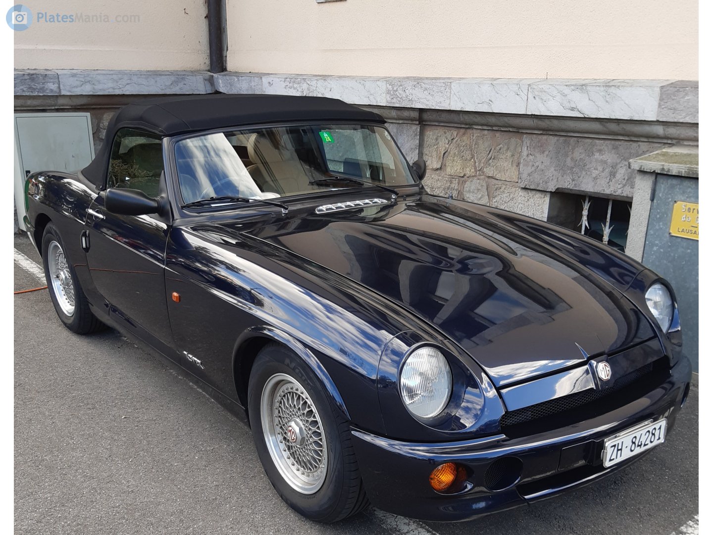 ZH 84281, MG RV8 1st gen, 1992–1995