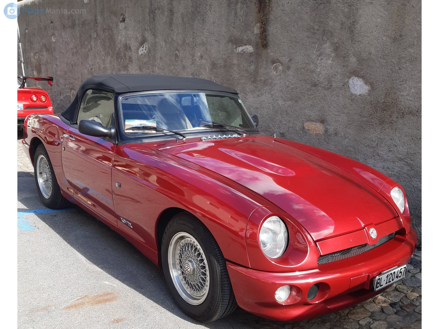 BL 120457, MG RV8 1st gen, 1992–1995