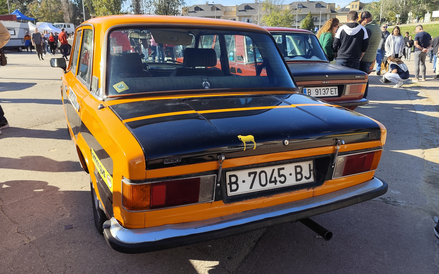 B 7045 BJ, SEAT 124 2nd gen (FL) Berlina, 1975-1980