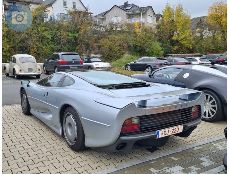 XJ-220, Jaguar XJ220