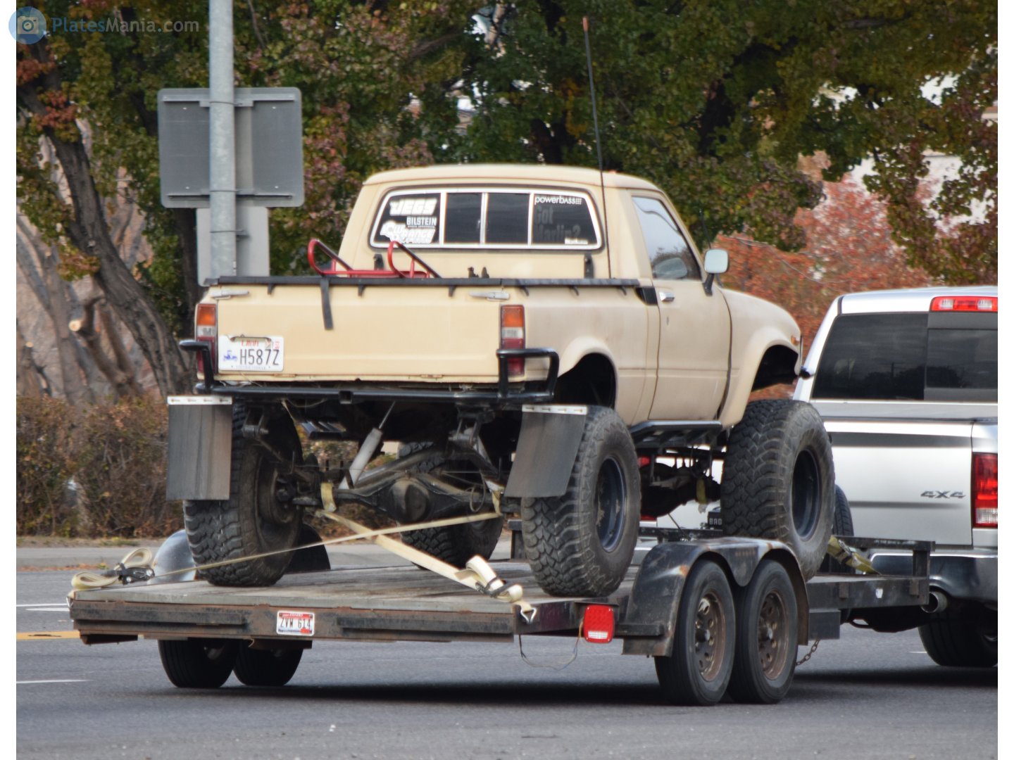 H587Z, Toyota Pickup 3rd gen (N60), 1983–1988