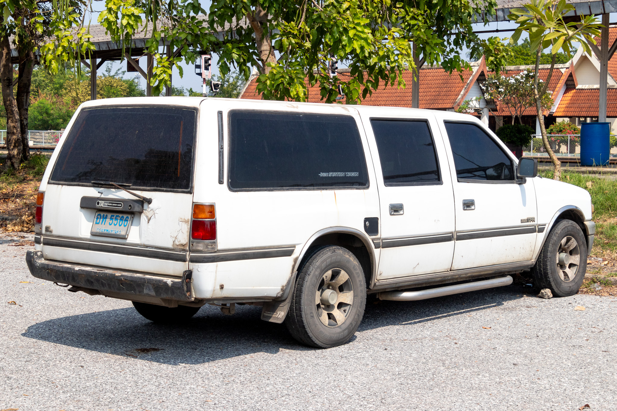 อห 5566, Isuzu Dragon Power 1st gen (TF; TH-market), 2000–2002