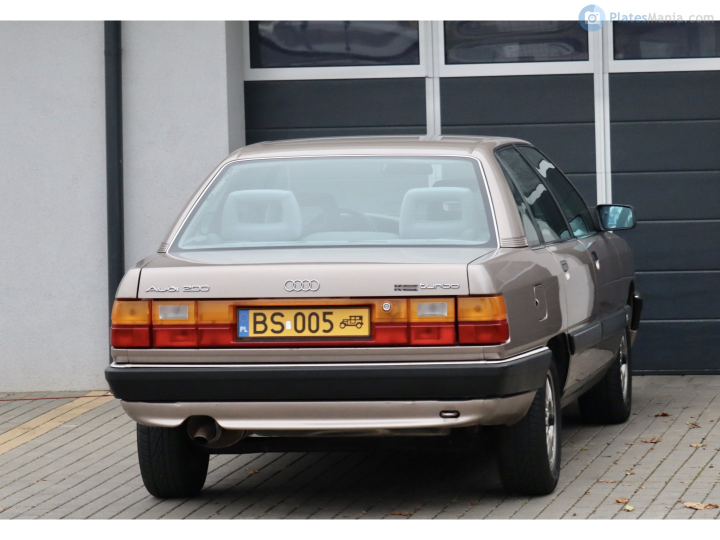 BS 005, Audi 200 2nd gen Sedan (C3/44), 1983–1991
