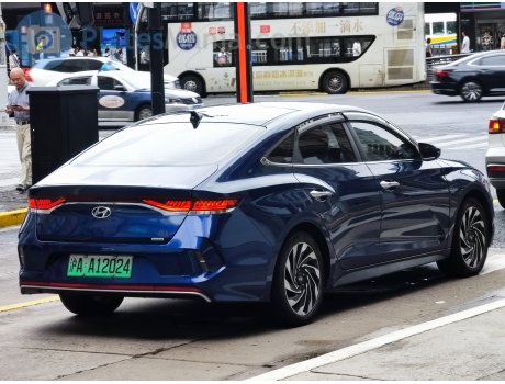 沪A·A12024, Hyundai Lafesta