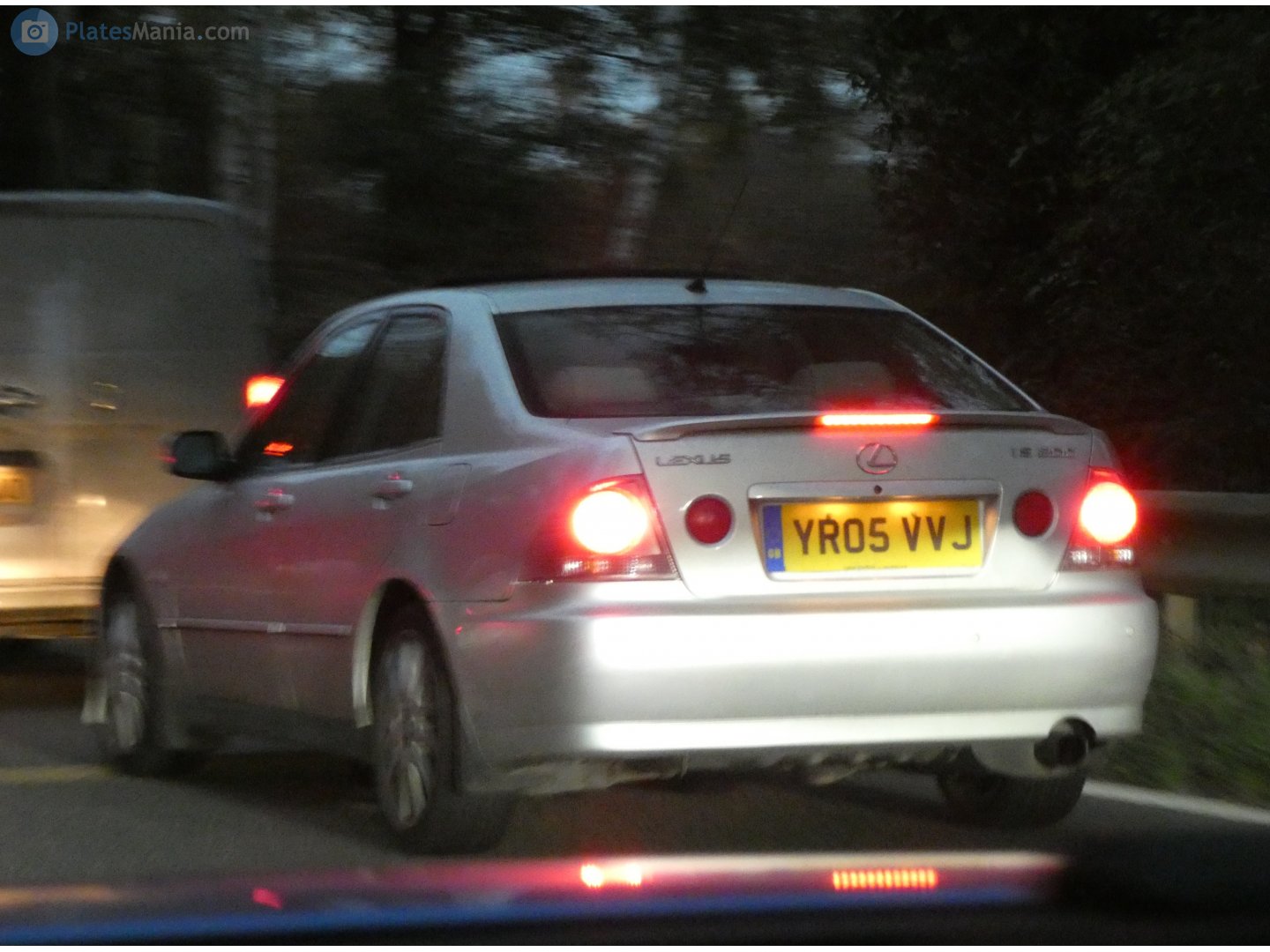 YR05VVJ, Lexus IS 1st gen Sedan (XE10), 1999–2005