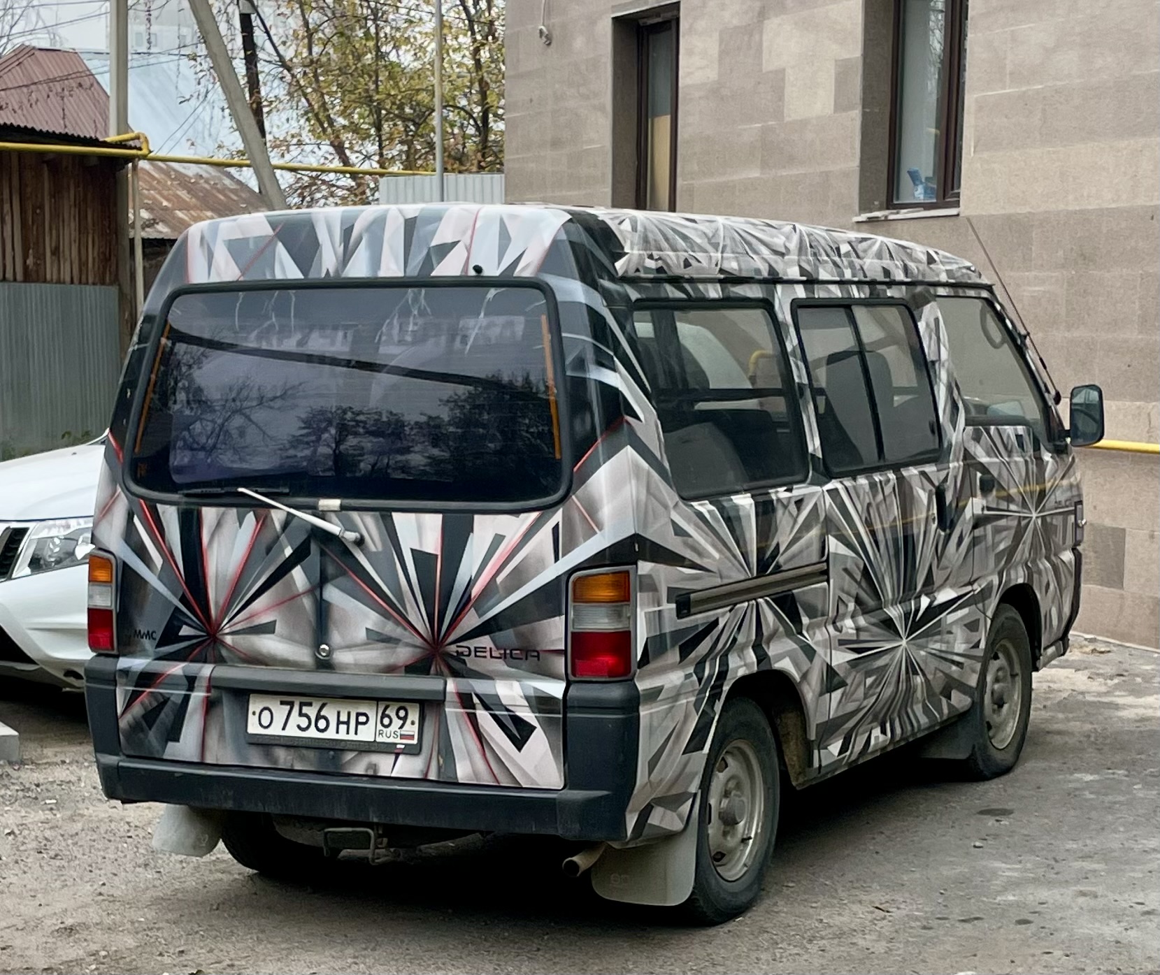 о 756 нр 69, Mitsubishi Delica 3rd gen Star Wagon, 1986­–1990