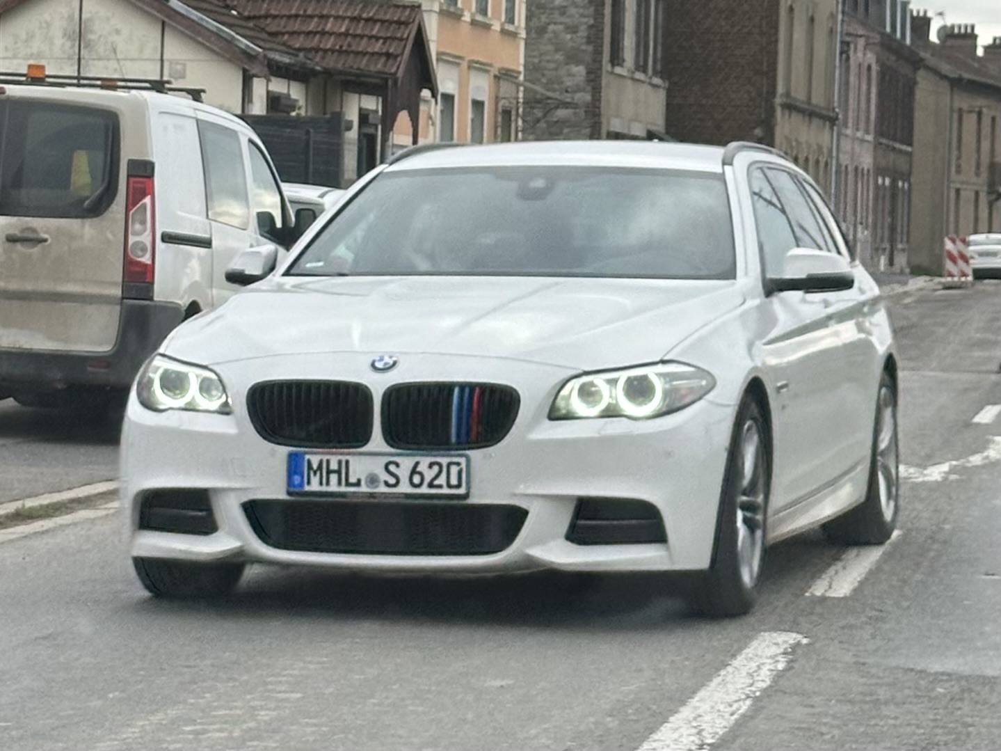 MHL S 620, BMW 5 Series 6th gen Touring (F11), 2010–2017