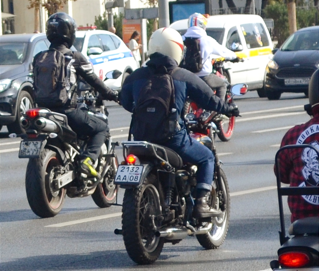 2132 аа 08, Kawasaki W650 