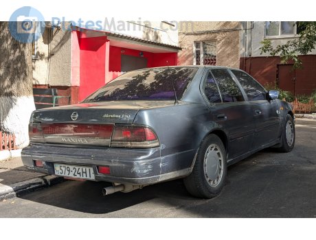 15 579-24 HI, Nissan Maxima